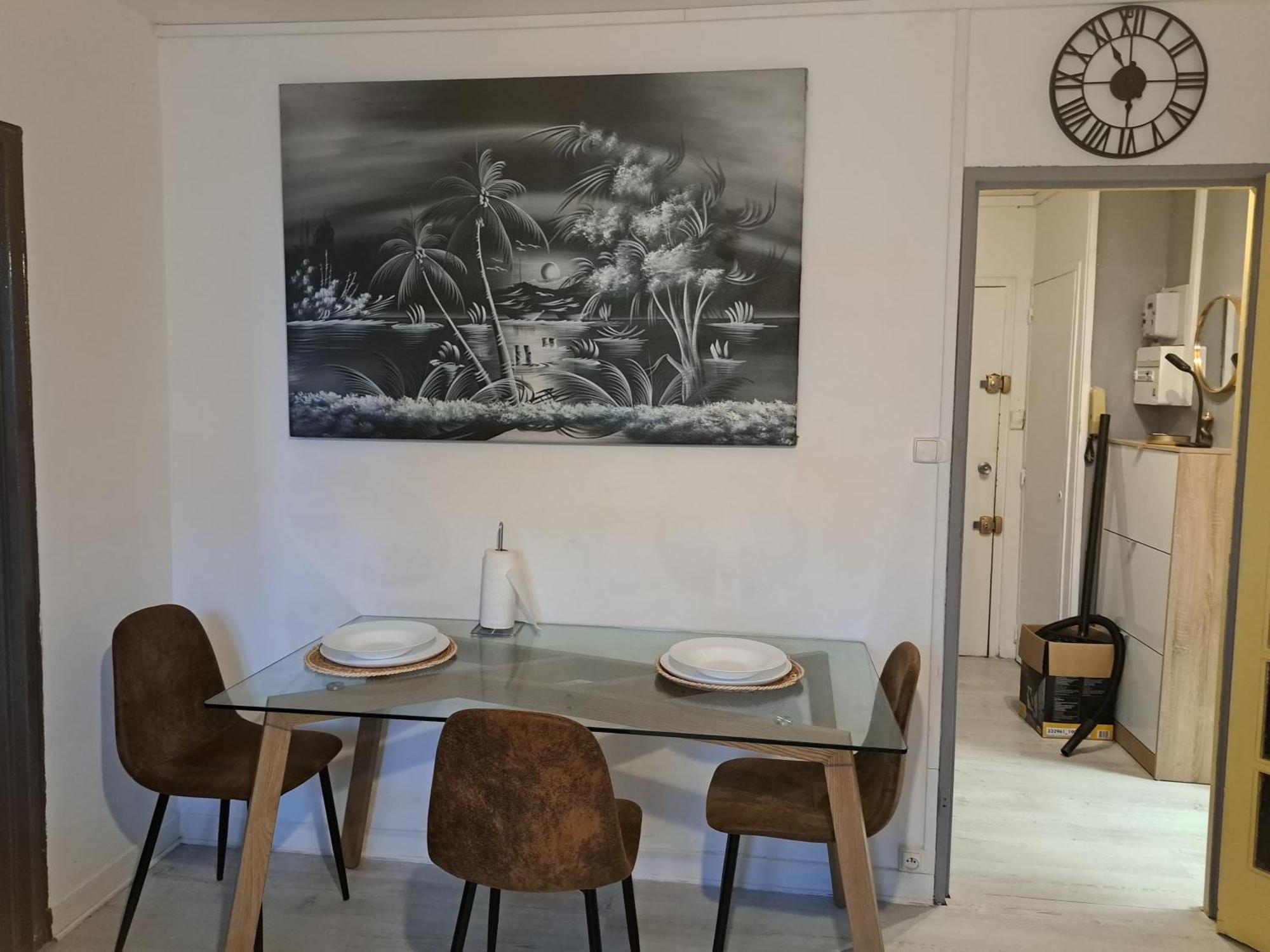 Tout Confort - Clim- Salle De Bain Commune Nîmes Kültér fotó