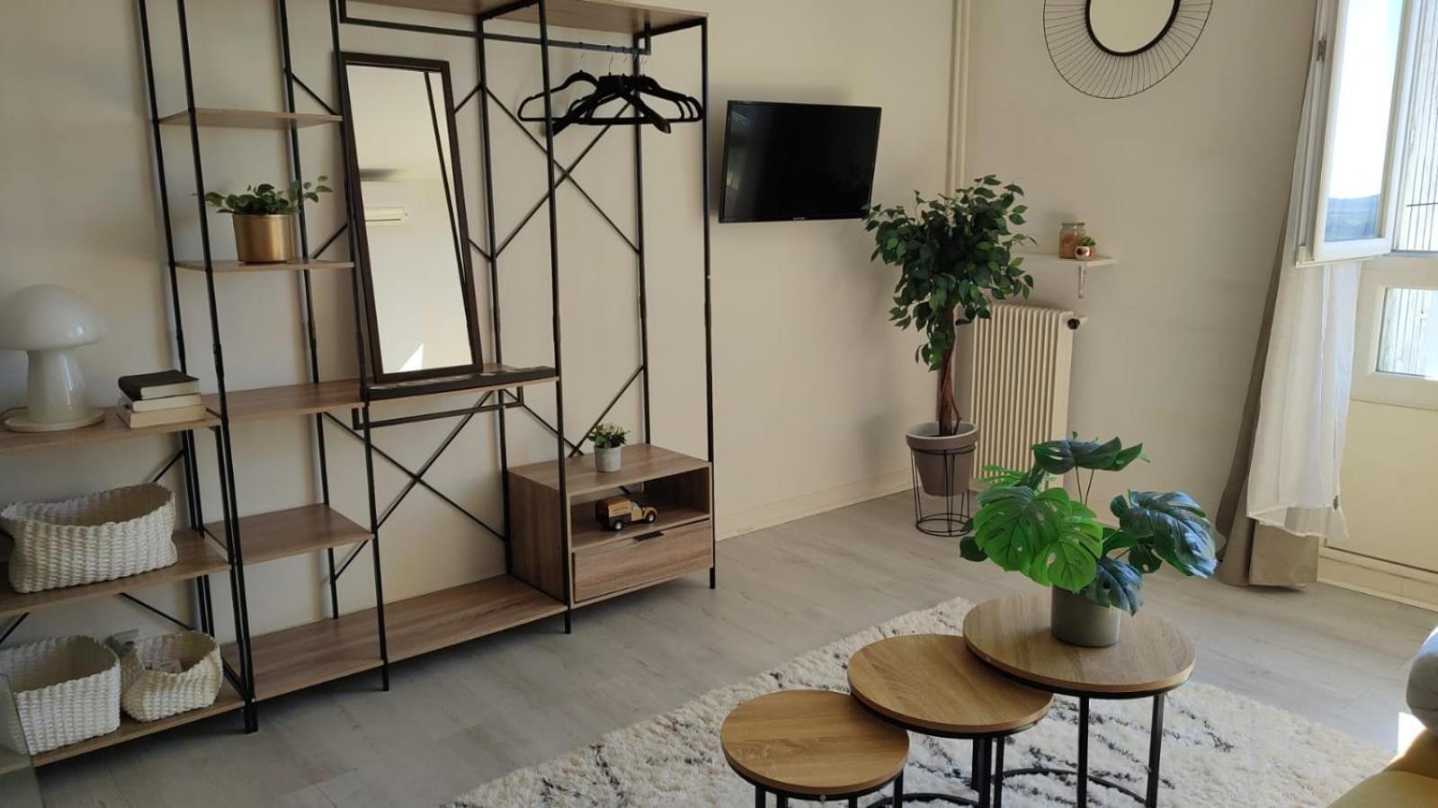 Tout Confort - Clim- Salle De Bain Commune Nîmes Kültér fotó